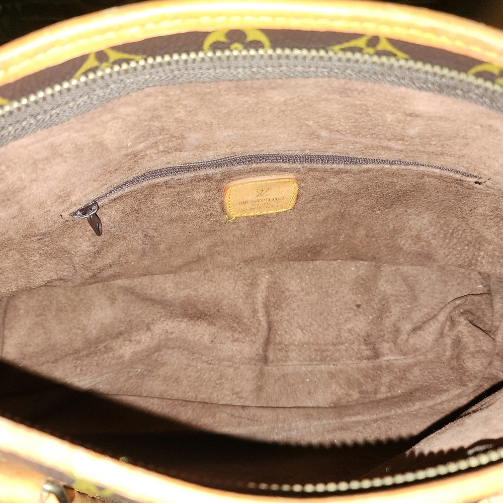 1960's Vintage Louis Vuitton Monogram Leather Handbag - Picture 7 of 16